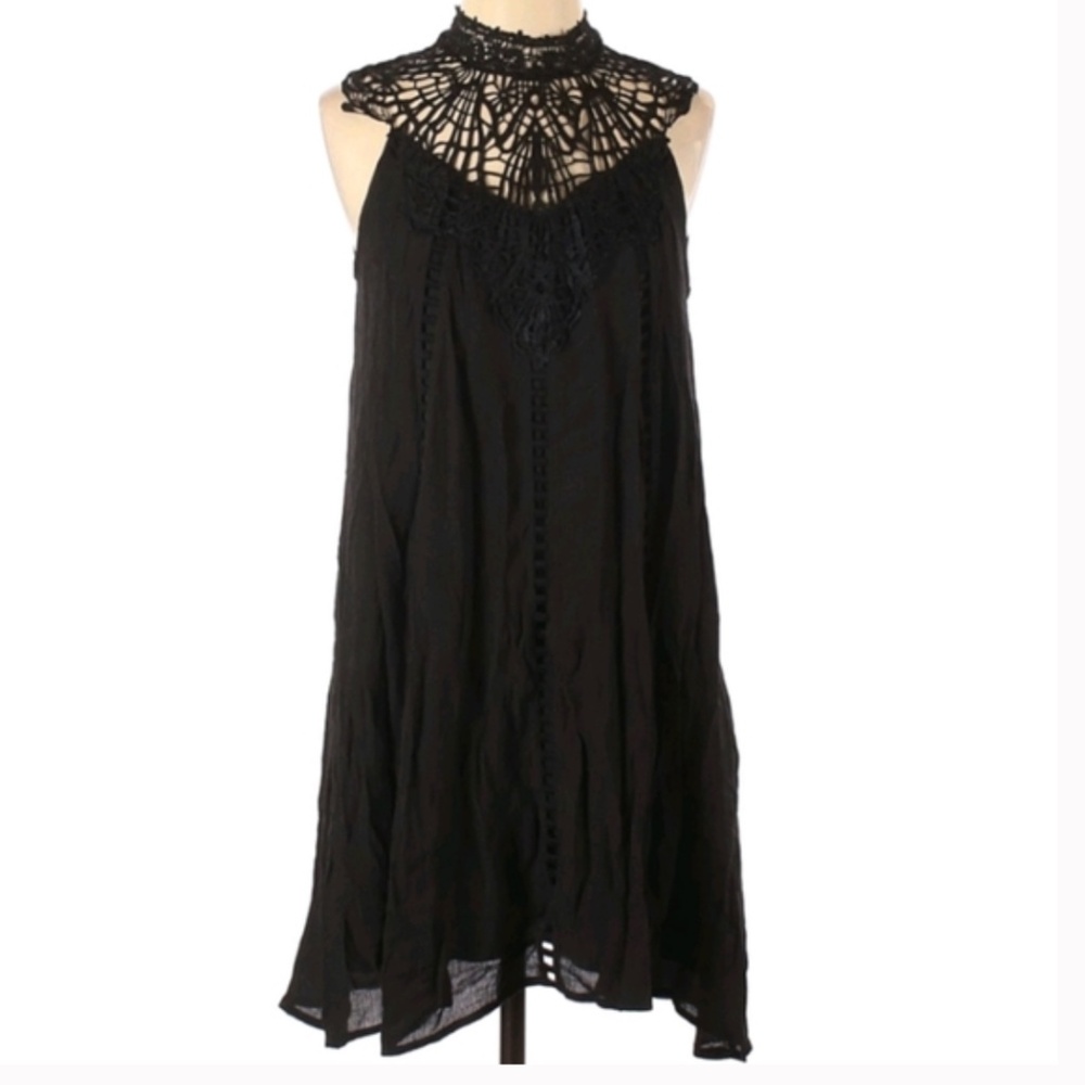 Entro Sleeveless Black Trapeze Mini Dress Size Small